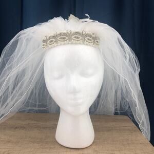 Marionat VINTAGE 80's (25") White Faux Pearl Seed Beaded Multi-Tier Bridal Veil